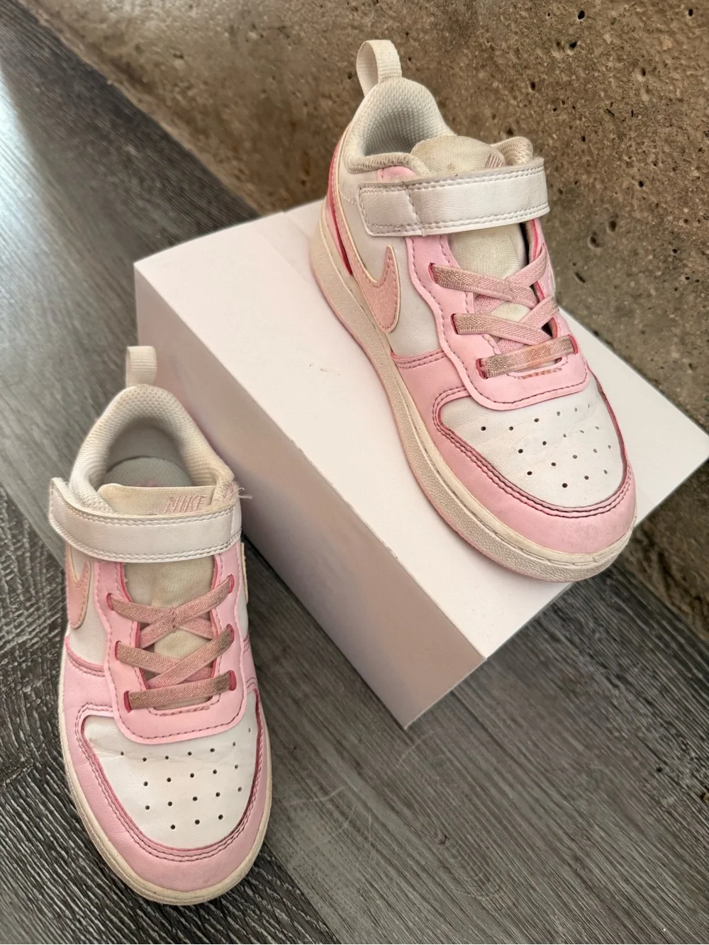 Nike easy off